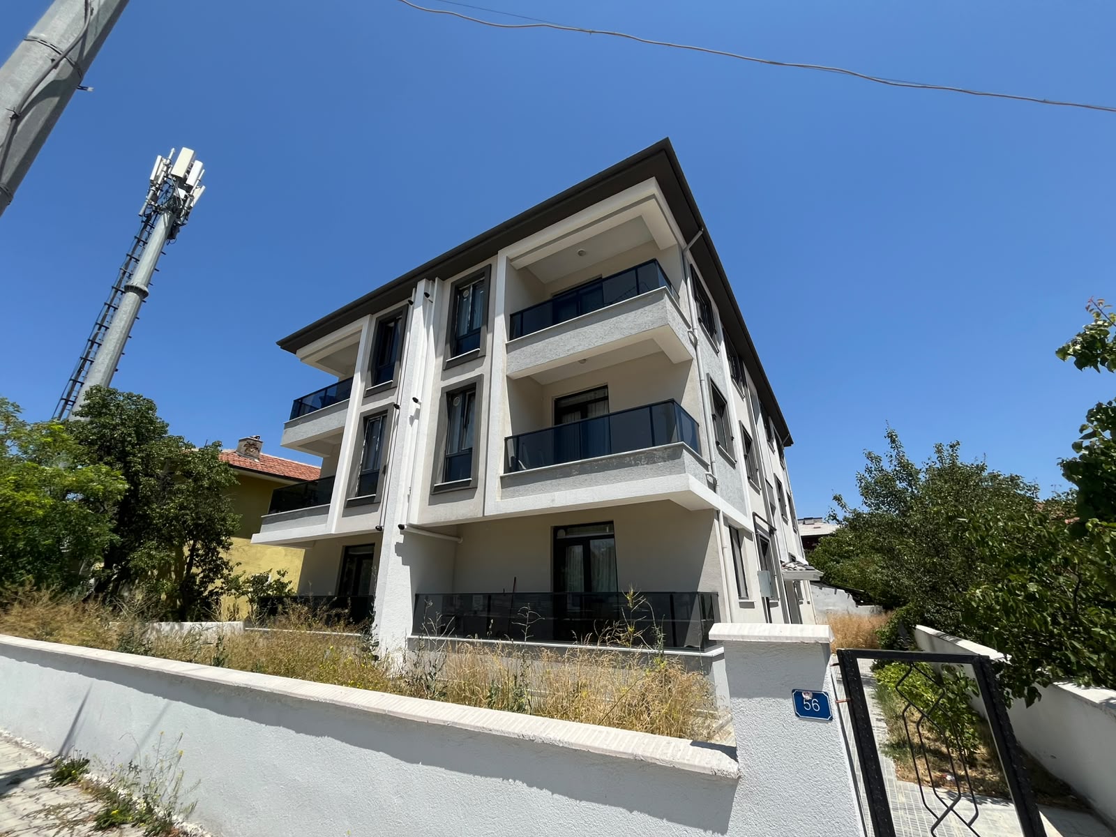 MABEL'DEN MÜKEMMEL KONUMDA ATATÜRK MAH'DE SATILIK 1+1 DAİRE